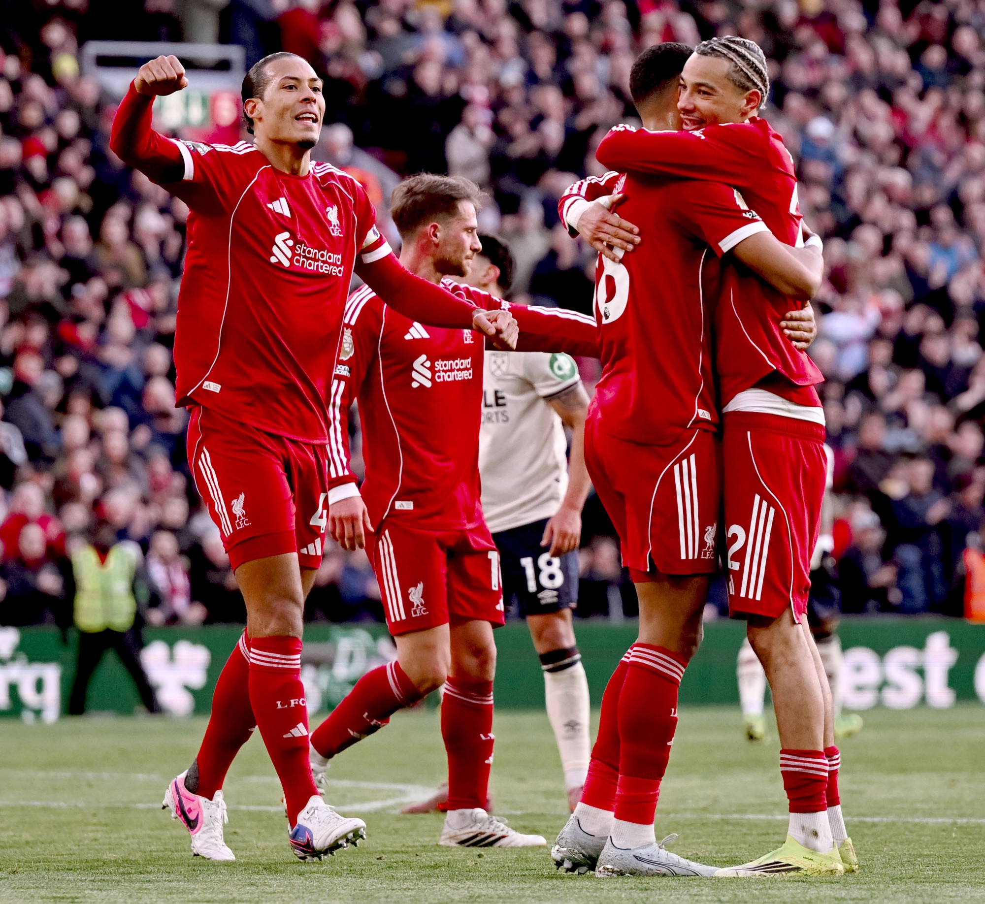 利物浦火力全開。摘自利物浦官方推特