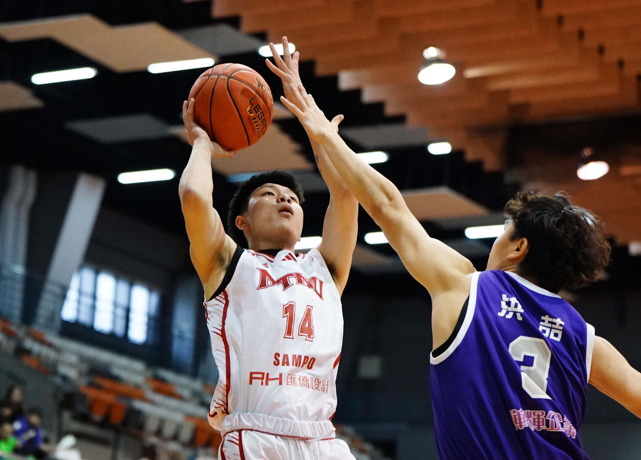 臺師莊政隆18分13籃板15助攻單季第3度大三元。大專體總提供