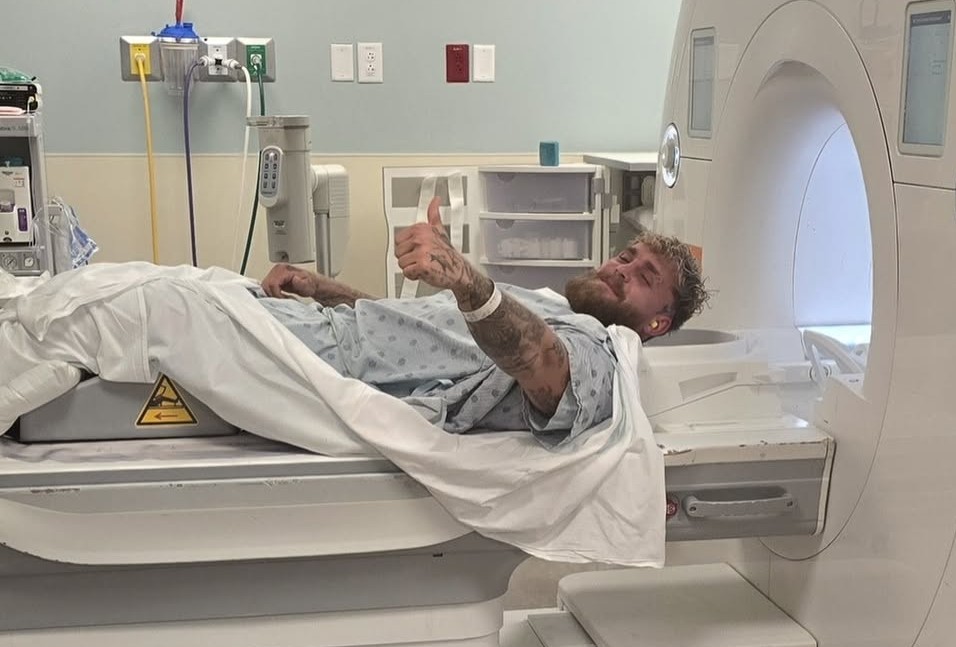 網紅拳擊手傑克保羅（Jake Paul）行了第二次下顎手術。摘自保羅IG