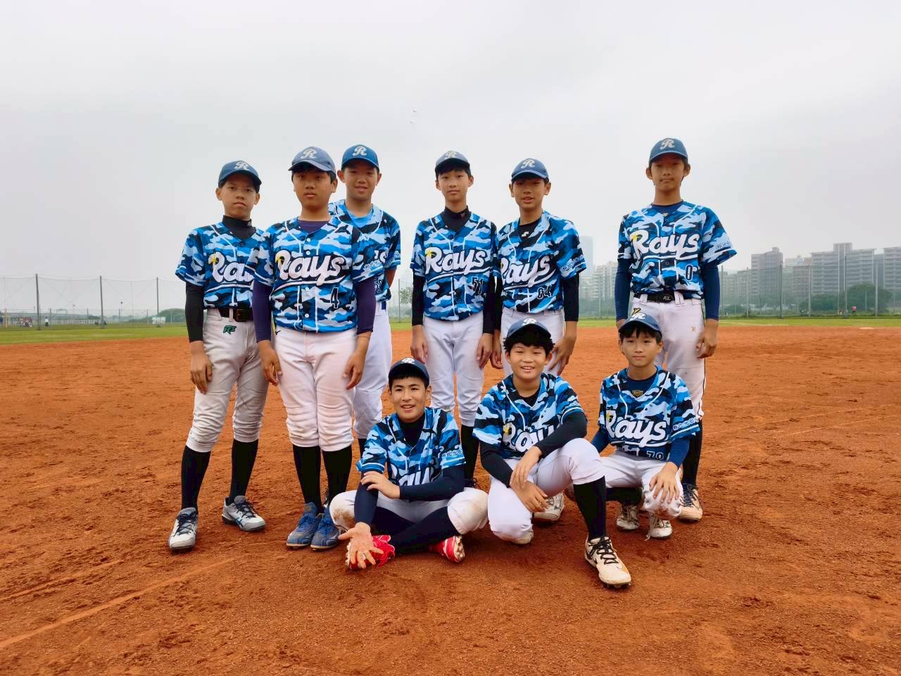 光芒x鷹速組成聯隊出擊。光芒社區提供