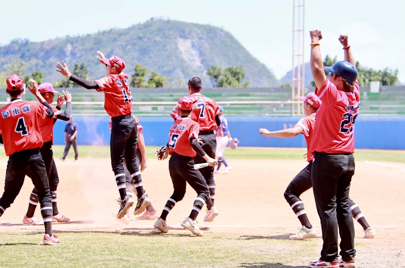 地主東體氣走新明挺進4強。學生棒聯提供