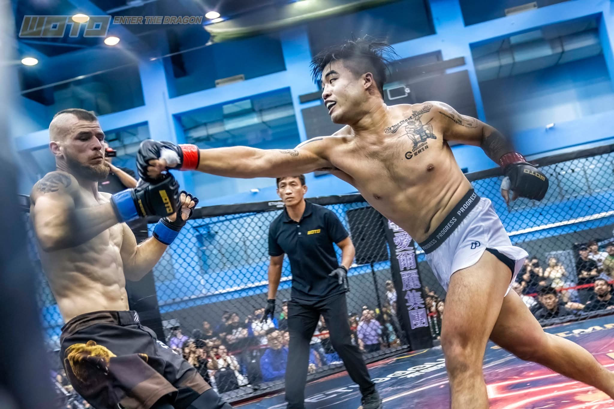 廖翔（右）保持綜合格鬥8連勝。中華民國職業技擊聯合會提供