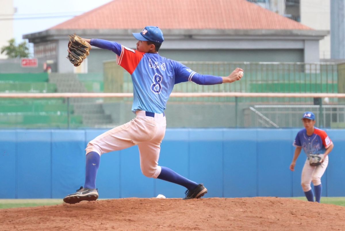 徐穎哲後援4局把關防線。學生棒聯提供