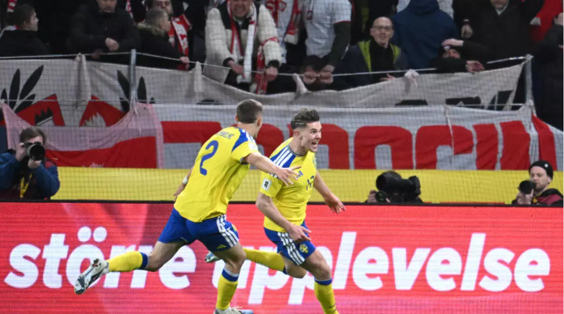 效力於兵工廠的當家射手約克雷斯（Viktor Gyokeres）在第88分鐘的門前補射氣走波蘭。法新社