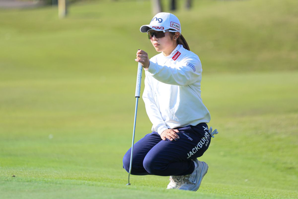 日本選手佐久間朱莉第二回合打出全場唯一紅字的70桿，以兩回合總桿141桿-3躍居單獨領先。Tlpga／林聖凱攝 