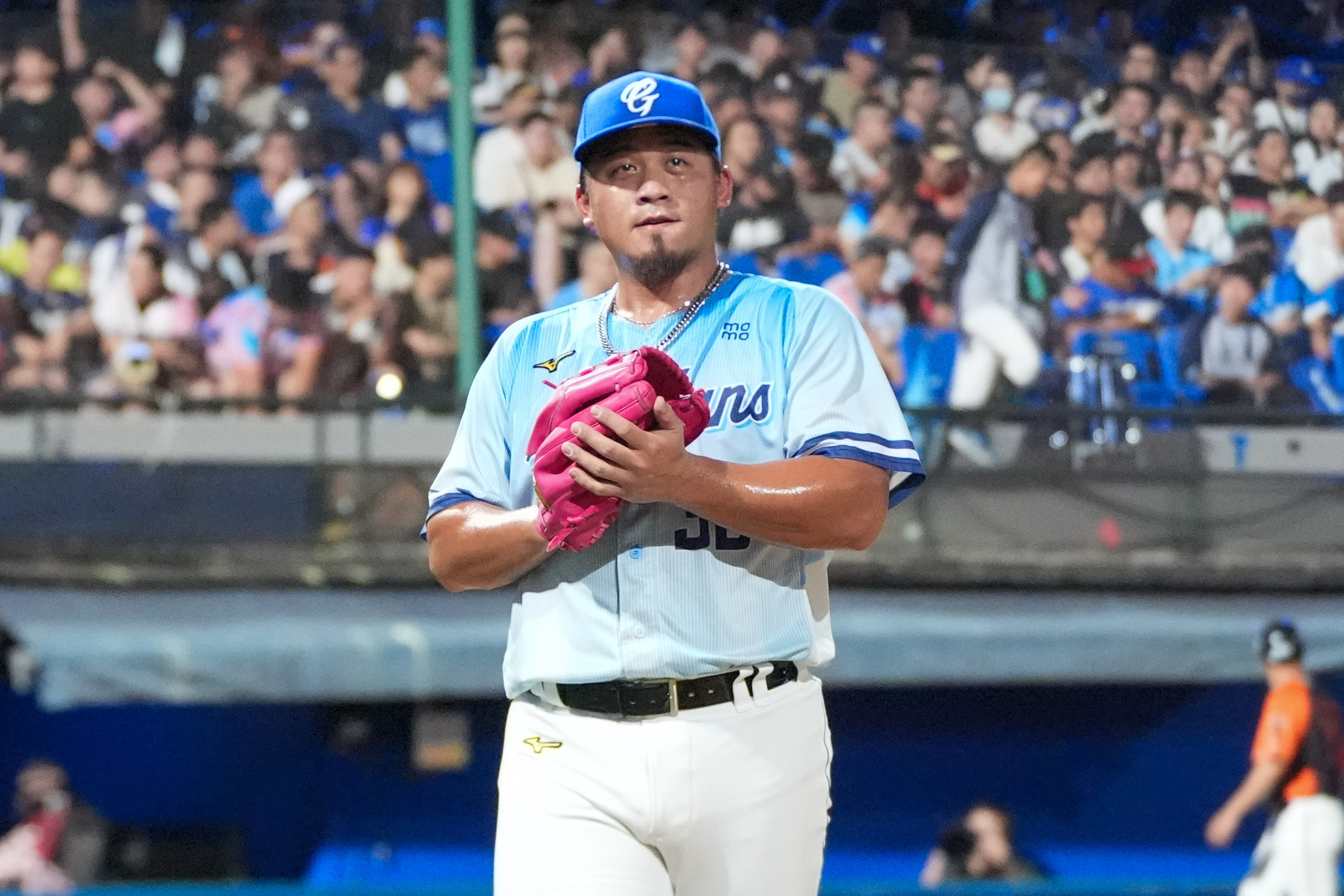 最佳進步獎的中繼投手李吳永勤獲得11萬元加薪新球季月薪20萬元 。官方提供