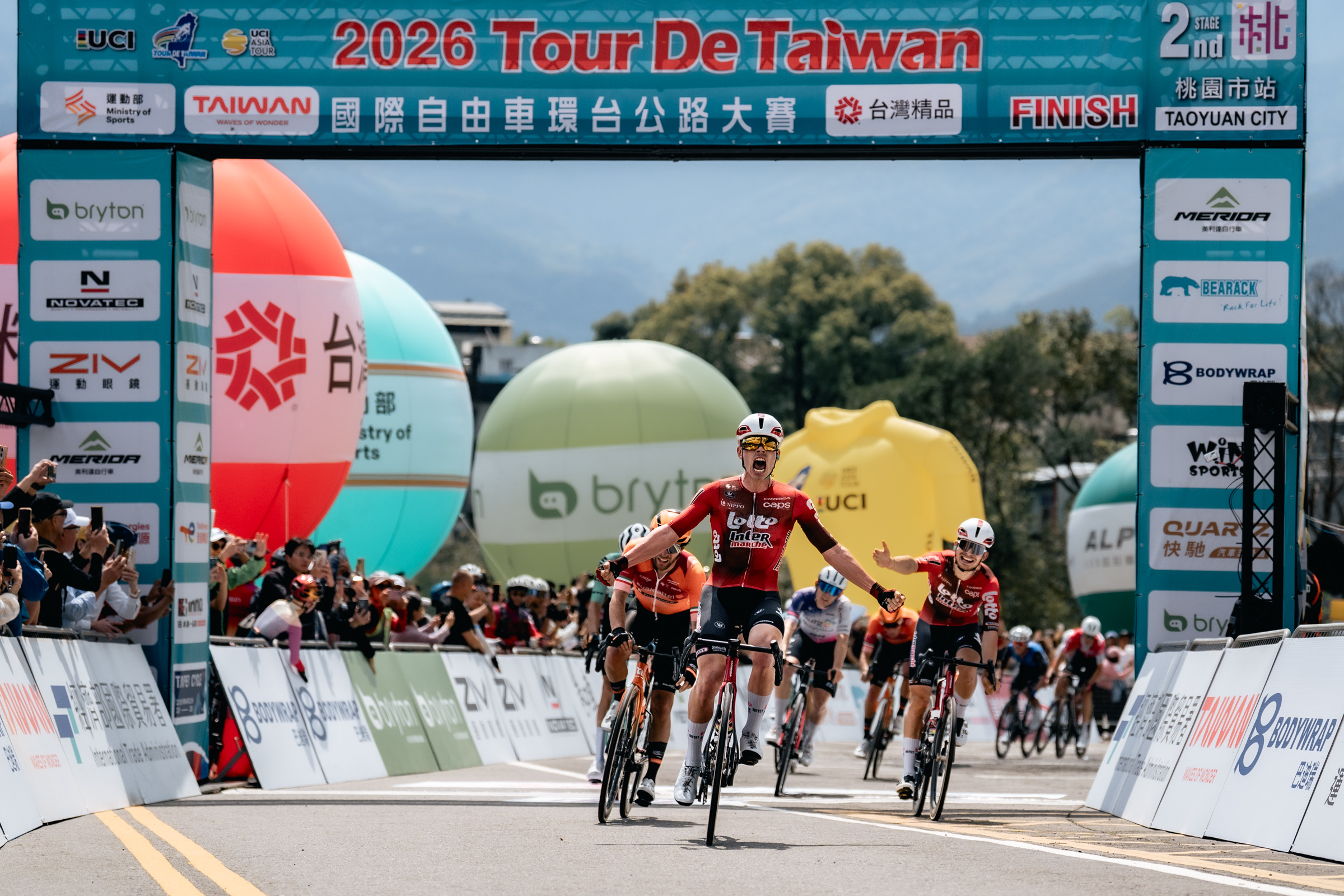 比利時樂透車的Matthew Fox以2小時45分36秒奪下單站冠軍也成功奪走總冠軍黃衫。國際自由車環台賽提供