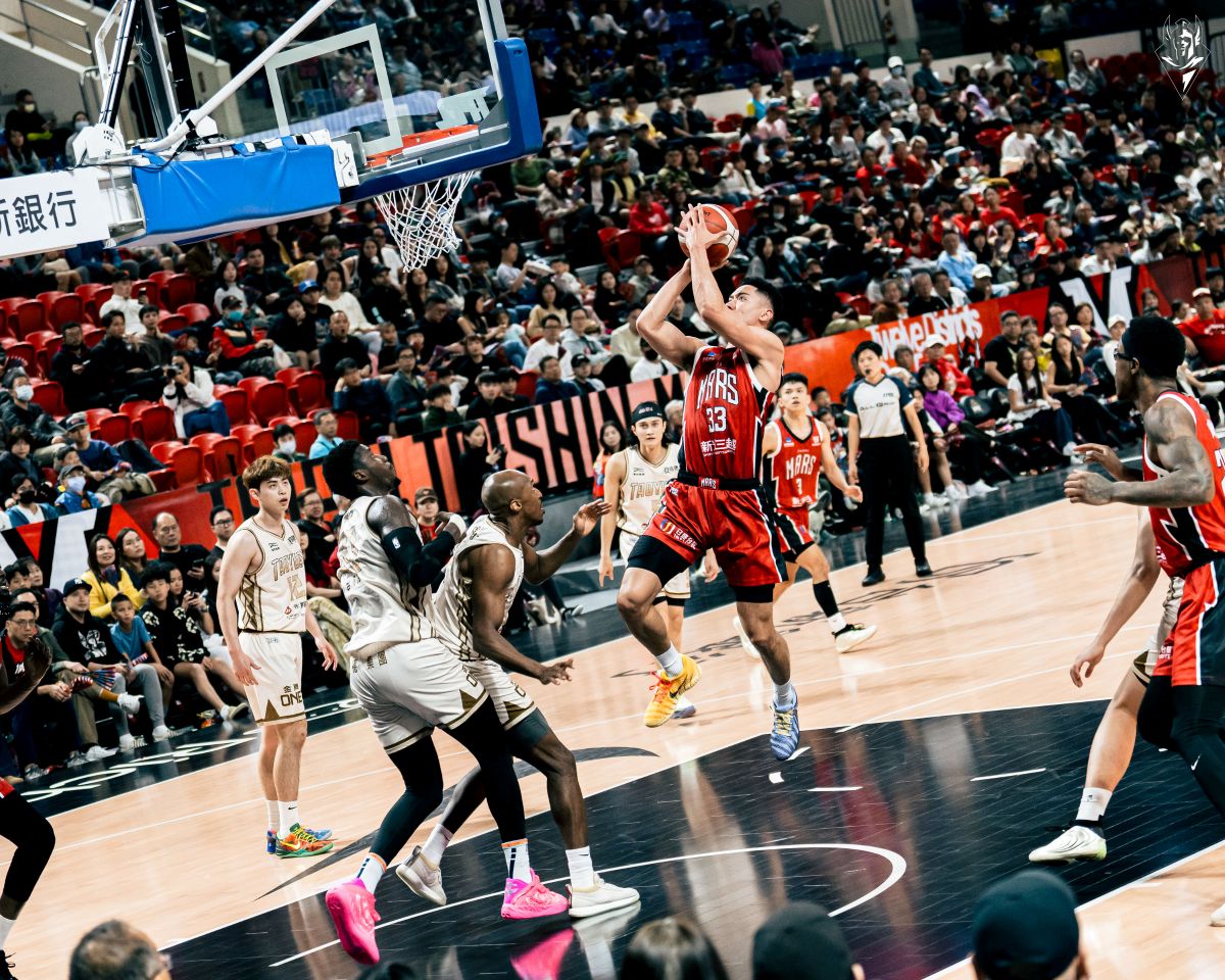 雷蒙恩 13分5籃板1助攻1阻攻。官方提供