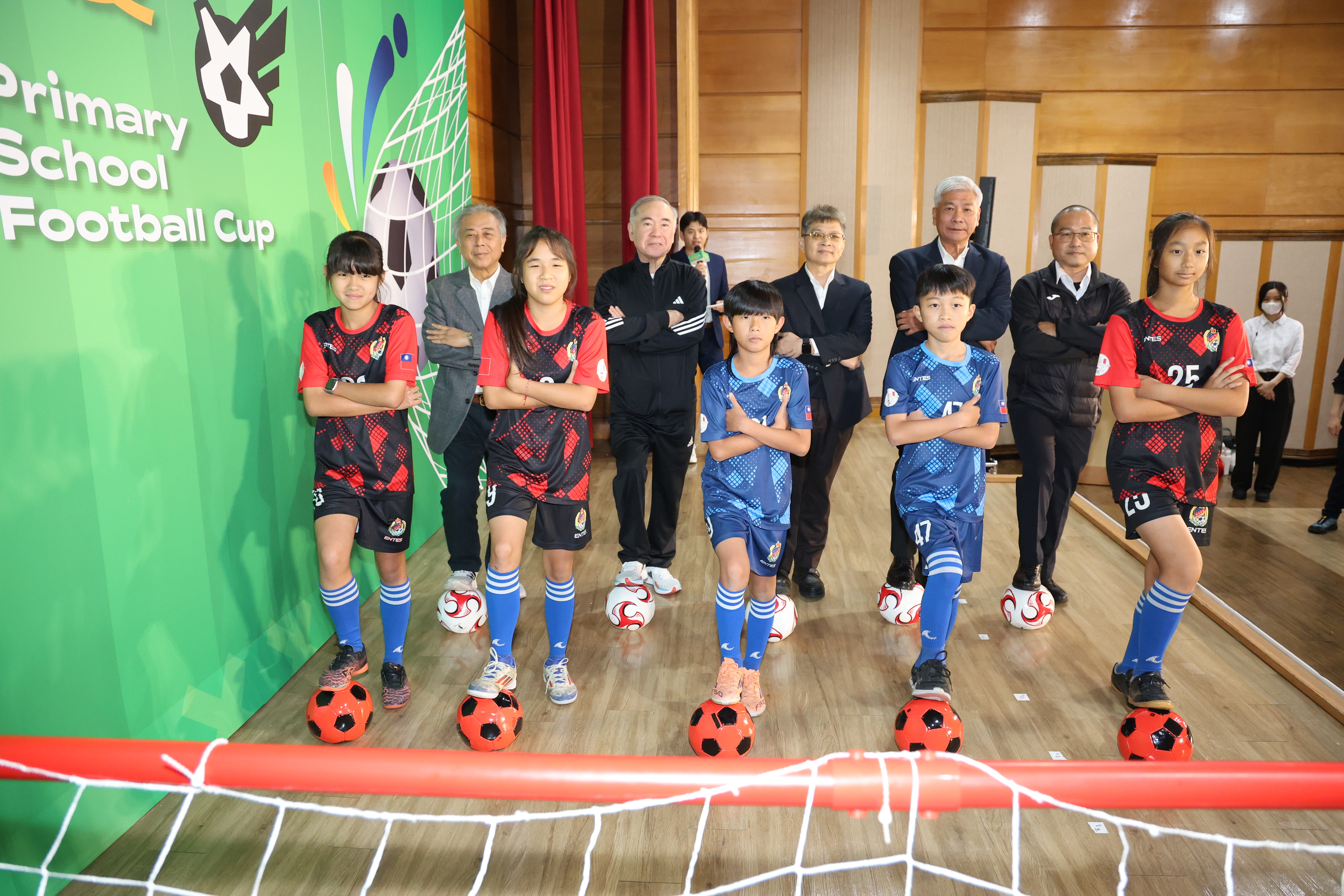 小學生足球賽是以國小學生為主。李天助攝