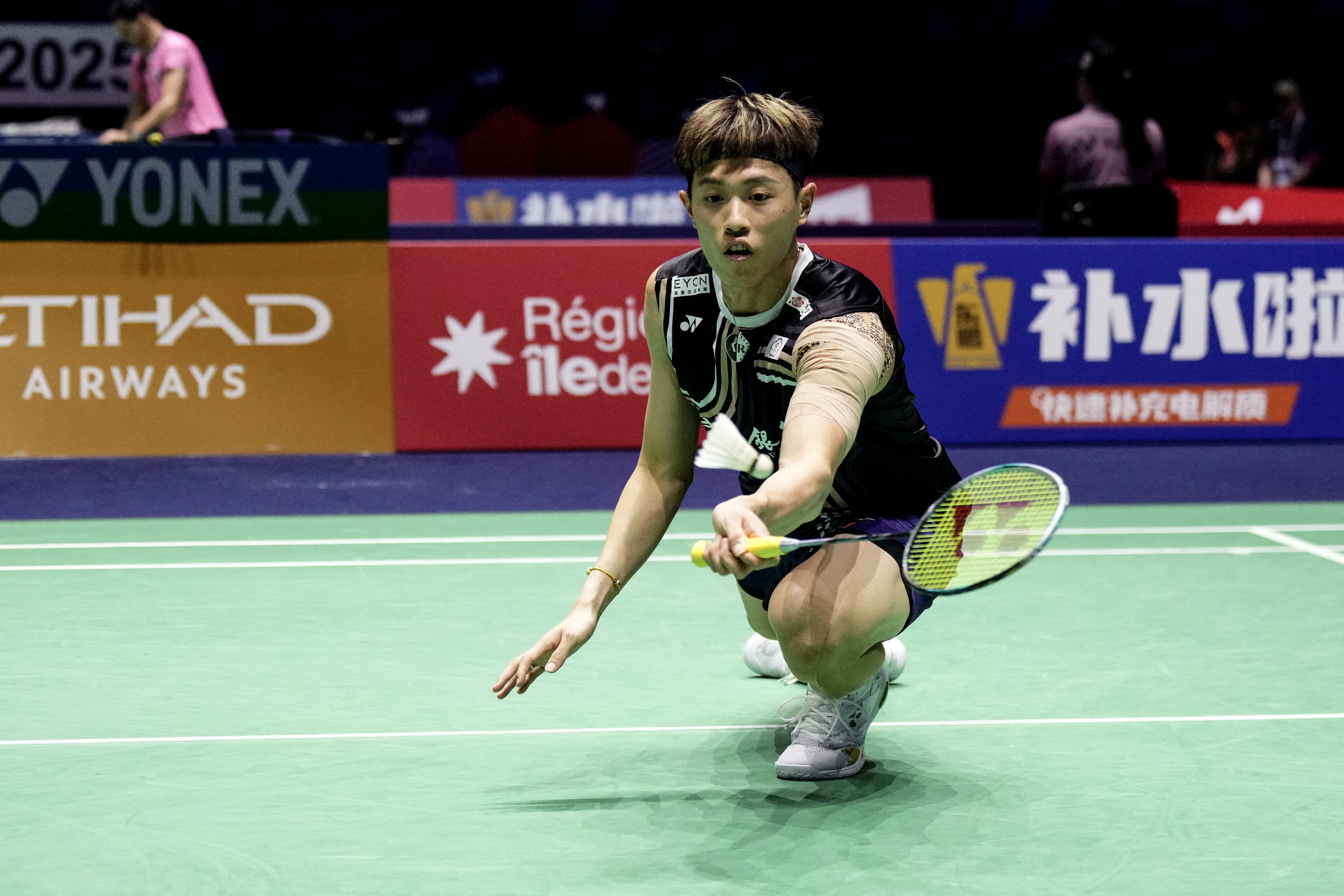 林俊易率先挺進全英賽男單16強。法新社