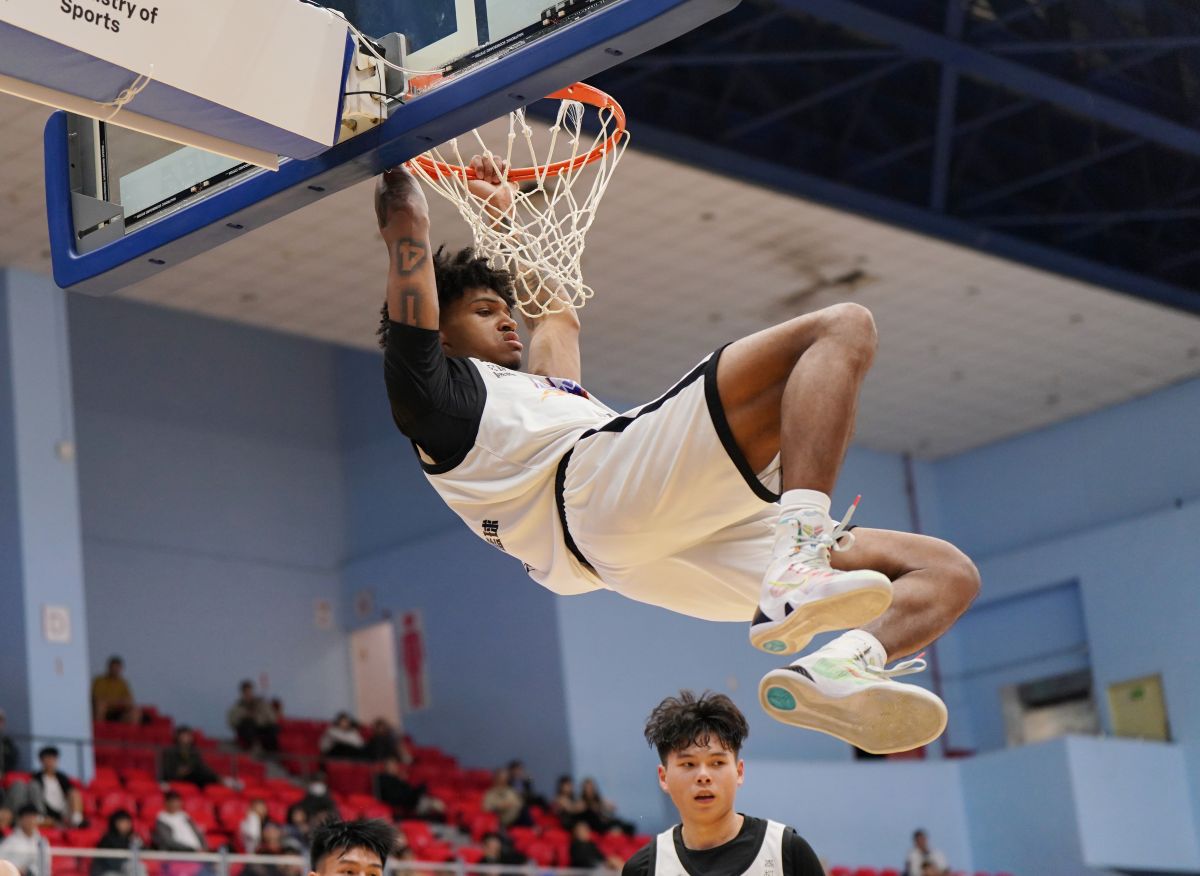 黎明學院泰力攻下全場最高30分22籃板。大專體總提供