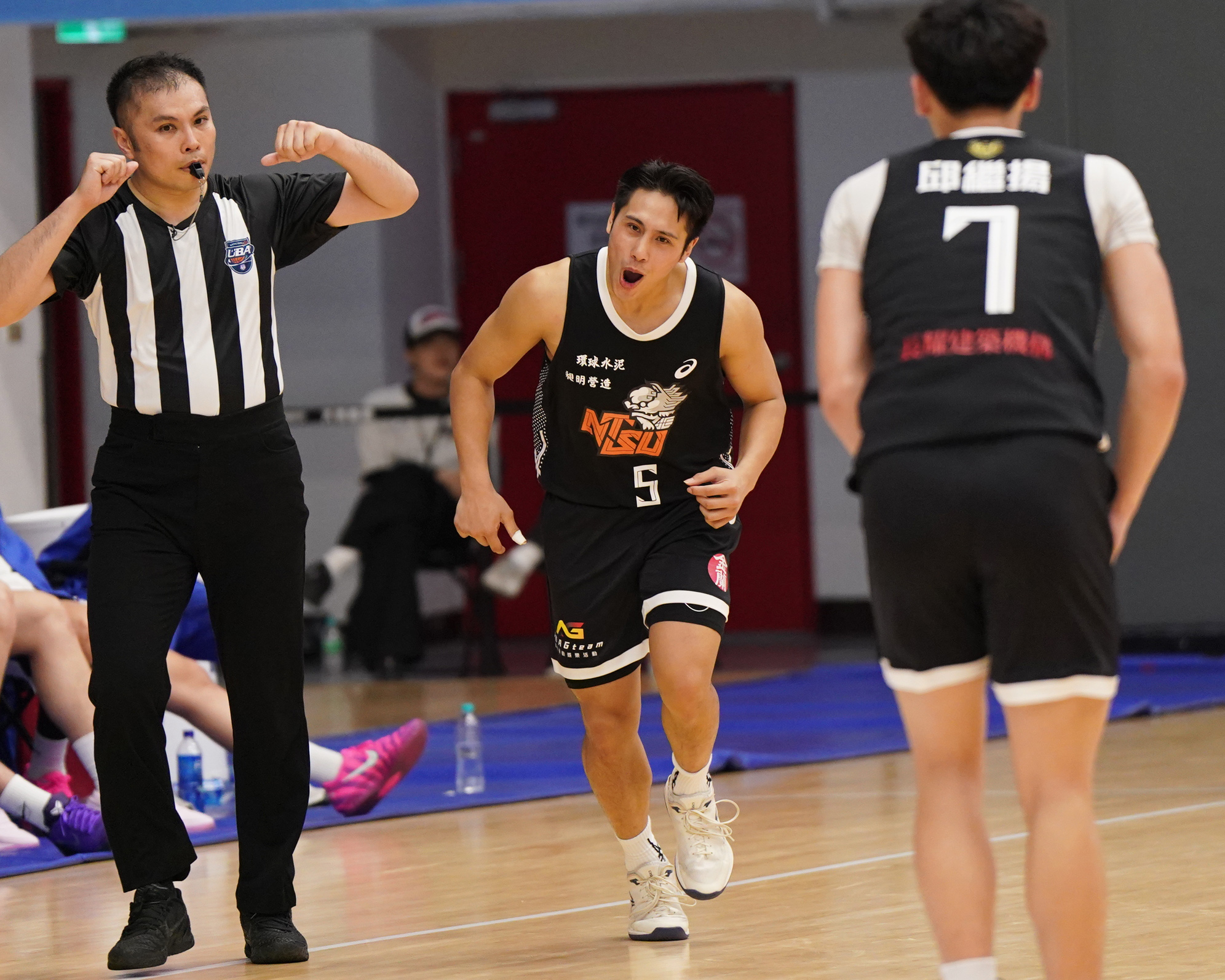國立體大張東庭13分含3顆外線另有8助攻5抄截的表現。大專體總提供