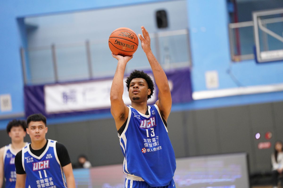 健行科大史密斯15分9籃板。大專體總提供