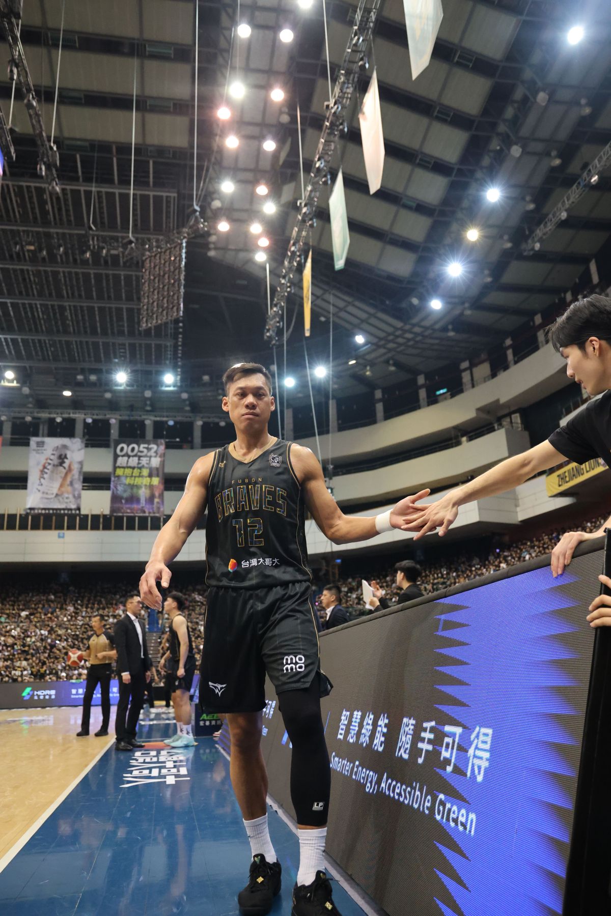 林志傑退休賽拚戰到最後一刻助勇士二連勝。陳楷攝