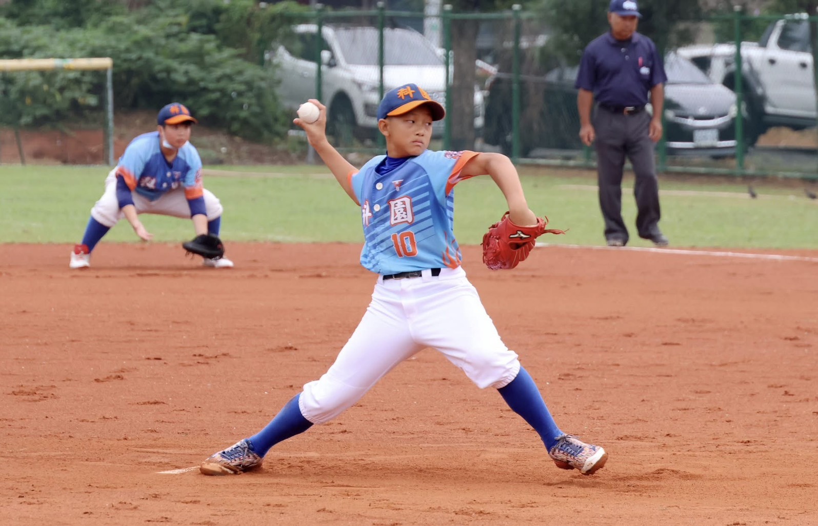 照片2-1棒羽雙棲王胤帆準完投。學生棒聯提供