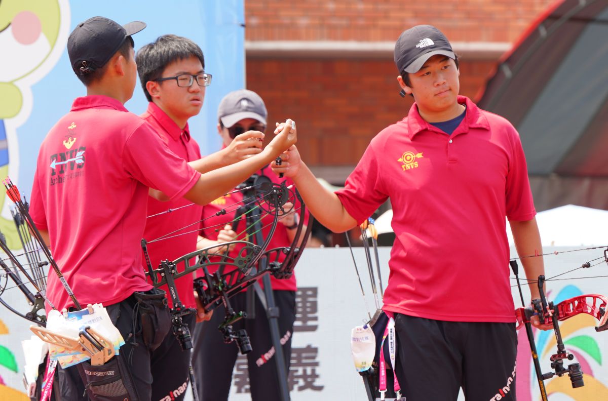 臺南海事三箭客合作拿下男團隊史首面金牌。台南市體育局提供