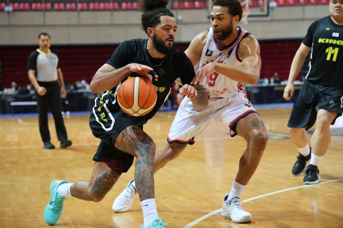 國王杰倫貢獻28分但與傑登球權分配不理想。陳楷攝