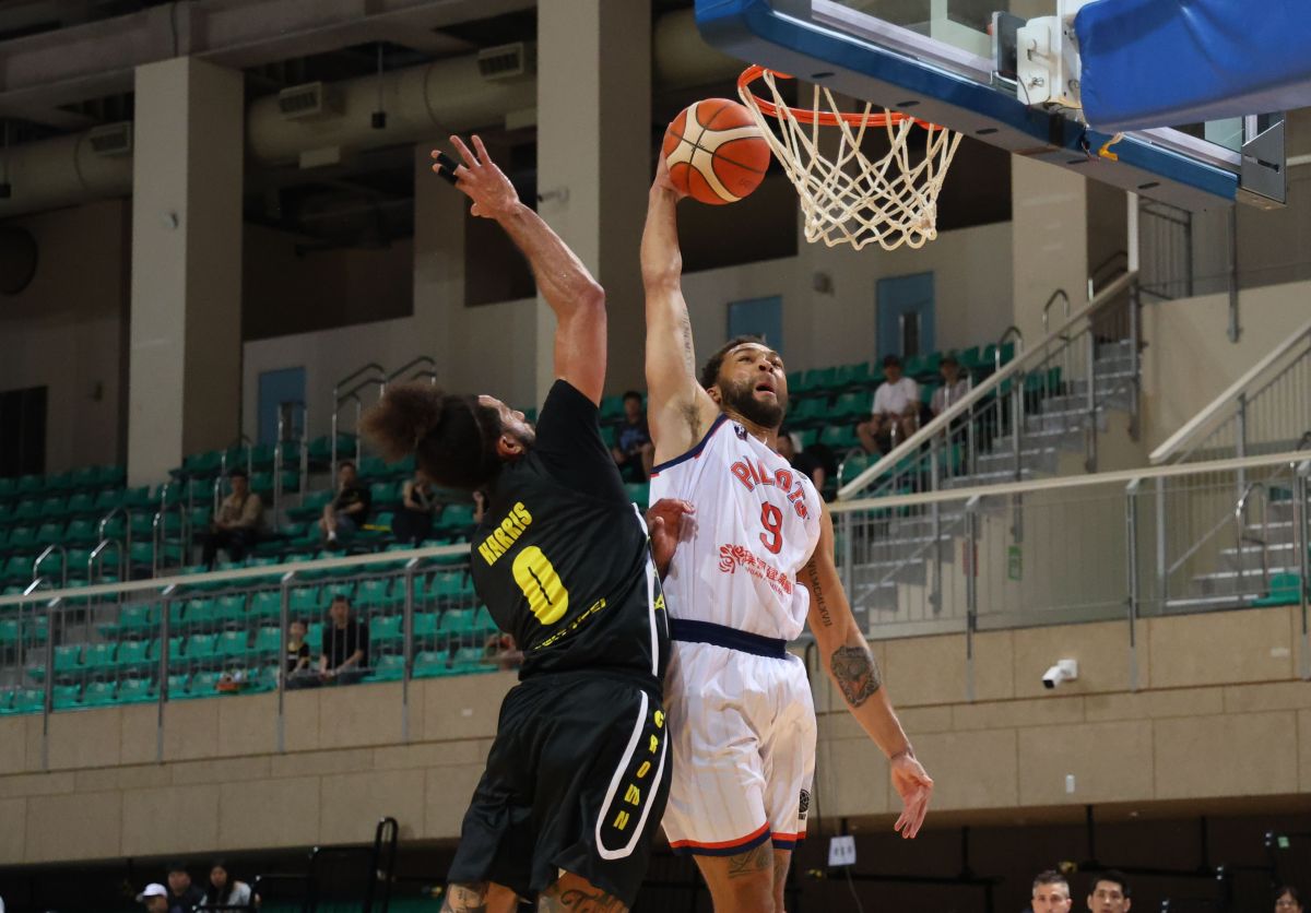 米爾納解放洋將限制,上半場22分,全場打30分鐘拿31分。陳楷攝