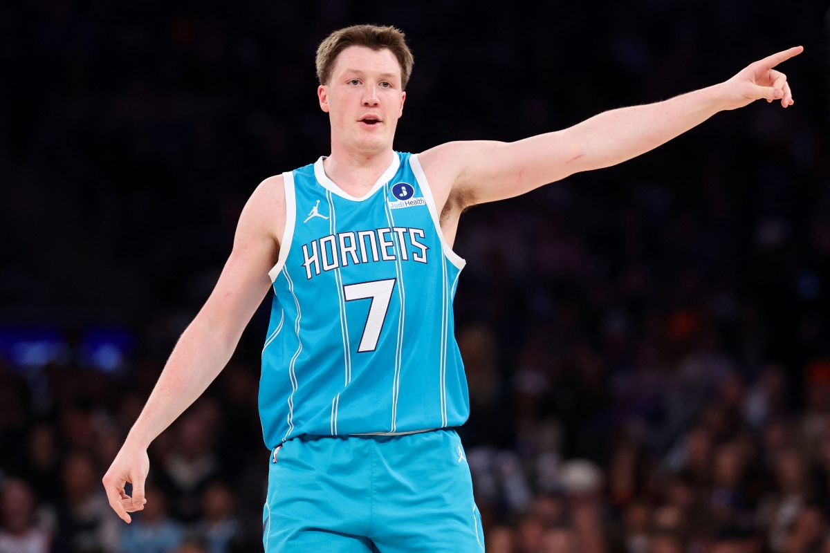 黃蜂新秀射手克努佩爾（Kon Knueppel）成為NBA首位以菜鳥身份奪下三分王的球員。法新社