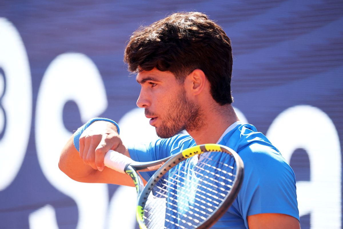 艾卡拉茲（Carlos Alcaraz）因右手腕傷勢惡化，正式宣布退出馬德里公開賽。法新社