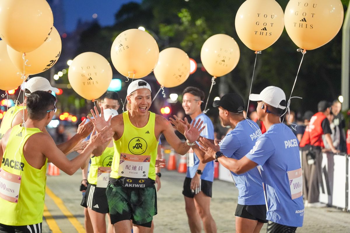 Ar台北香港跨城應援頂尖配速團隊助攻女孩閃耀賽道。中華民國路跑協會提供