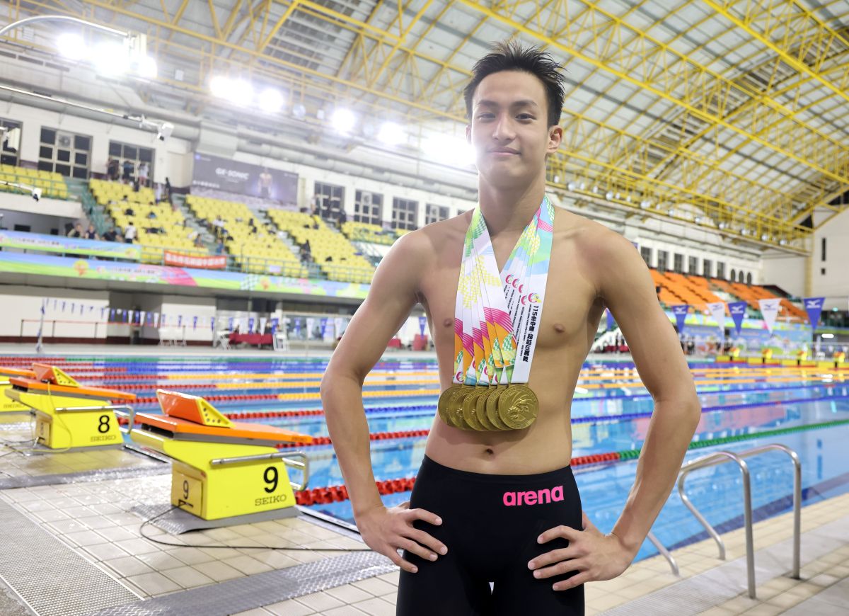 臺北市弘道國中泳將游晟是唯一獲最多6金泳將。郭運復攝
