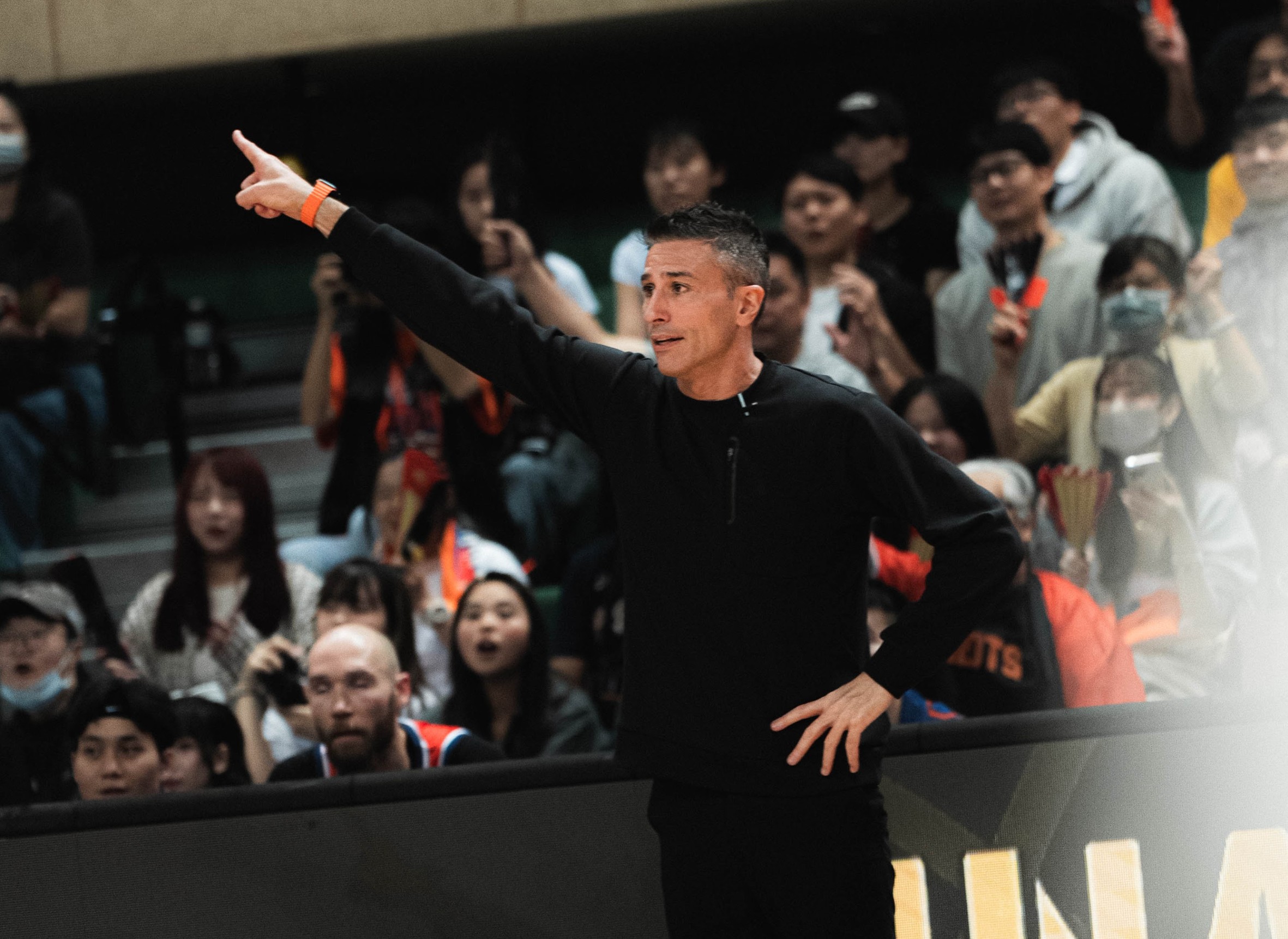 一周內再度交手，卡米諾斯做好情蒐，掌握節奏拿下比賽。領航猿提供