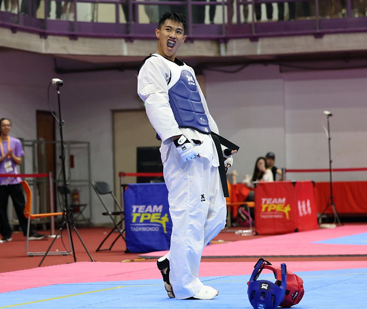 潘奎安抱病上陣大逆轉摘全大運首金。全大運辦公室提供