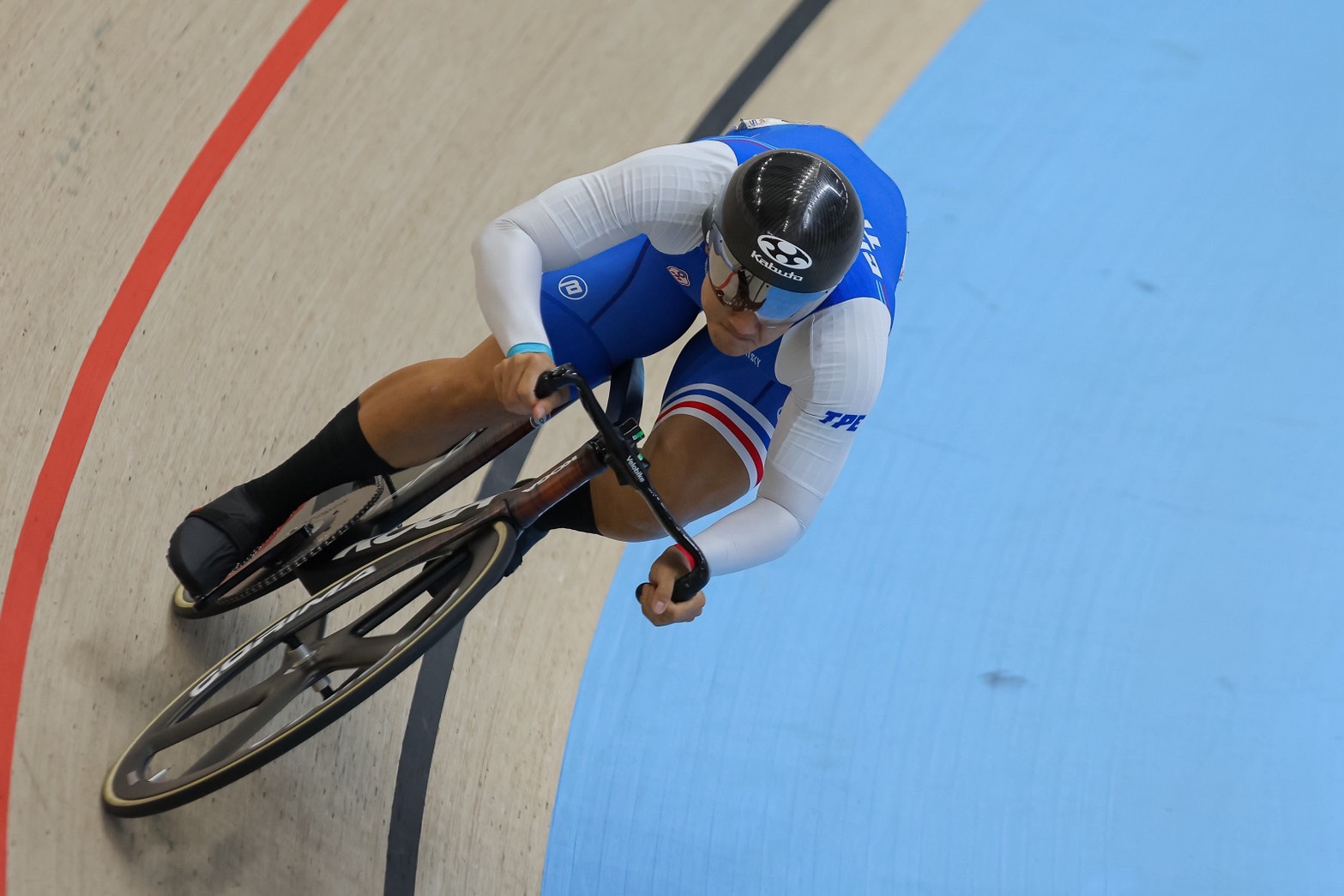 康世峰也是台灣少數專攻場地賽的自由車選手。徐悅修攝