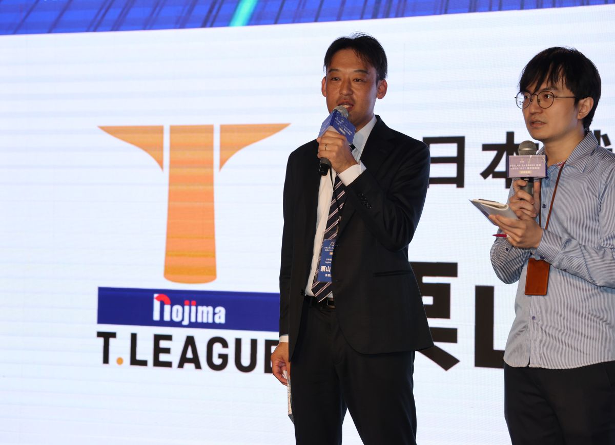 日本T.LEAGUE栗山 貴行 事務局長致詞。李天助攝