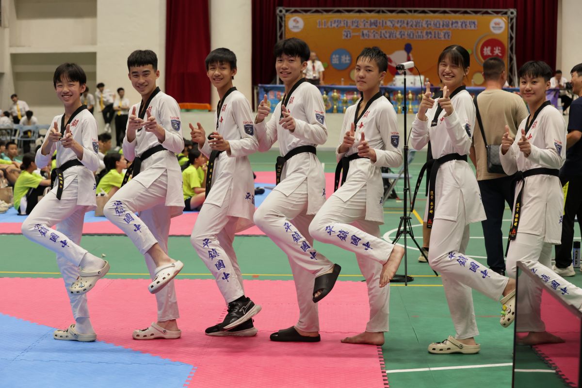 桃園平鎮國中有七人打進決賽中華。中小學跆拳道聯合總會提供