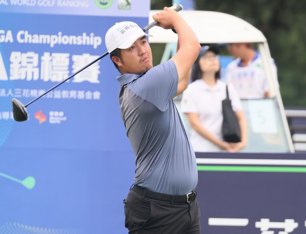 第二回合余松柏70.71兩天以-3暫列第三。鍾豐榮攝影