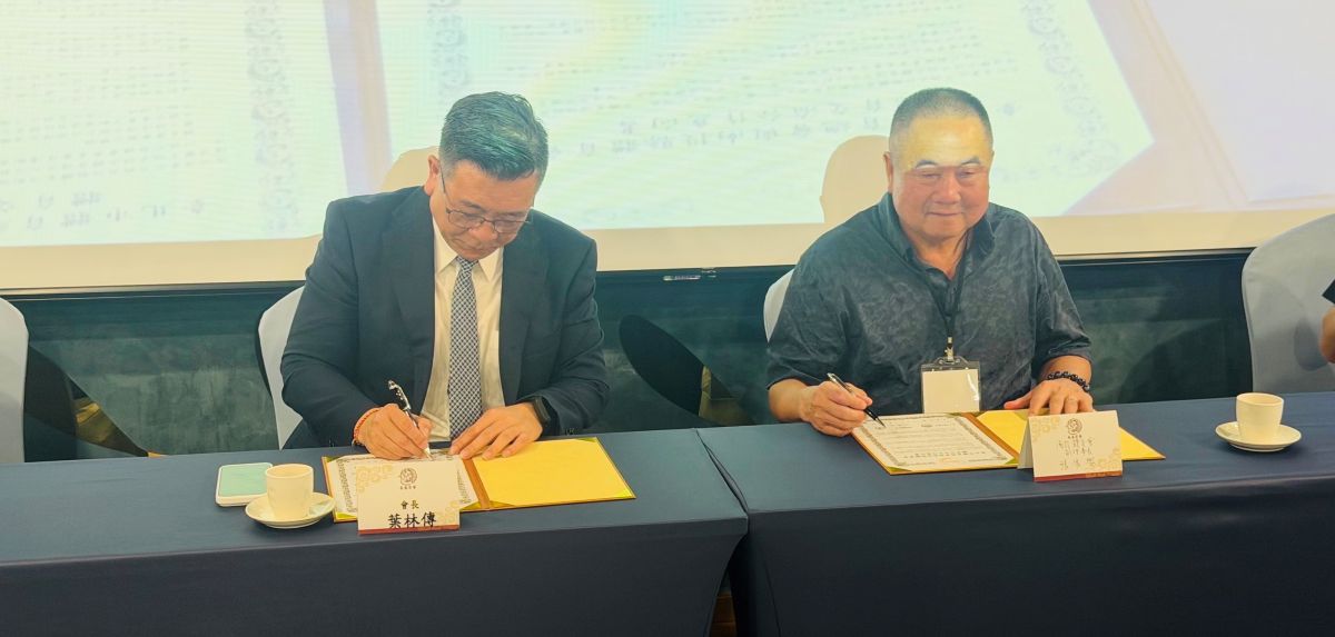 臺北市體育總會會長葉林傳簽署MOU。臺北市體育總會提供