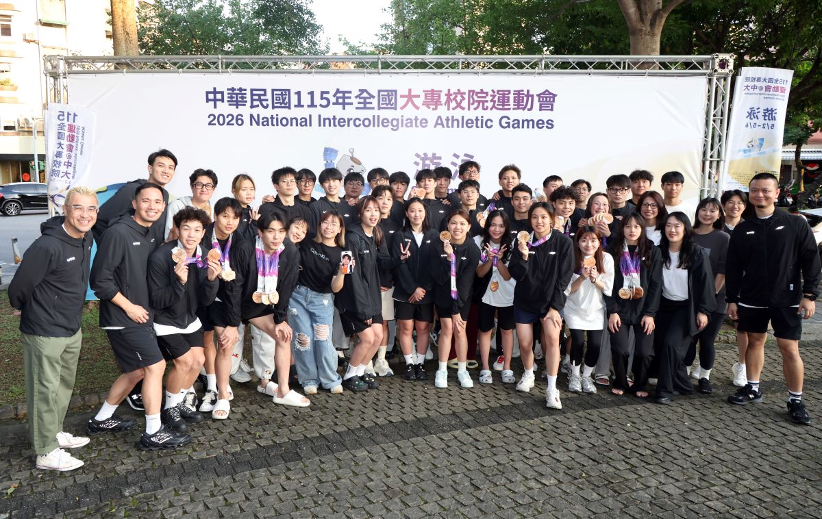 北市大泳隊已經連四年囊括全大運公開男女團體第一。詹健全攝