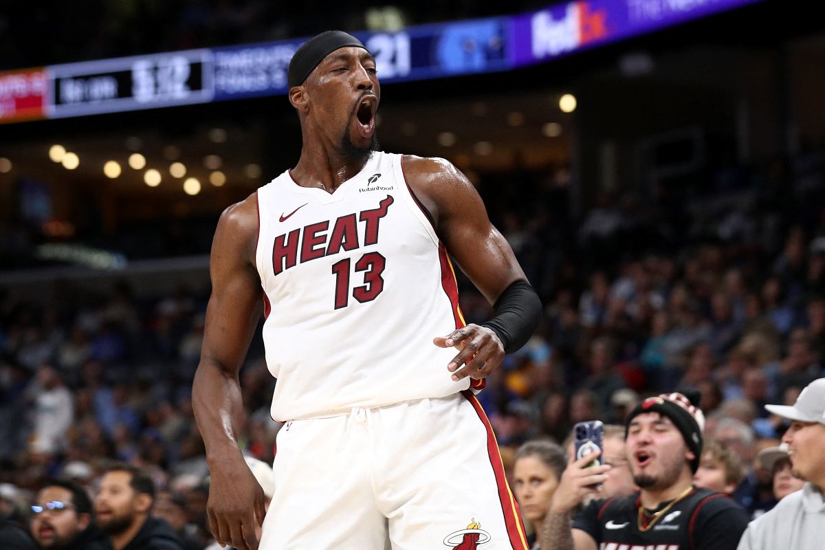 苦等不到詹姆斯（LeBron James）加盟，熱火核心阿德巴約（Bam Adebayo，見圖）揚言要「打爆他」。法新社