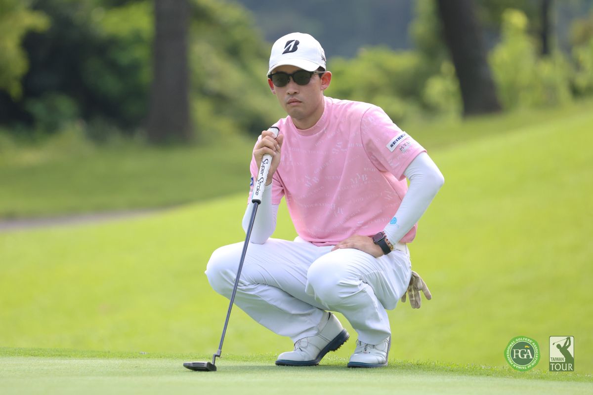 日本選手織田信亮以三回合總桿203桿-13暫居第三。Tpga/林聖凱攝