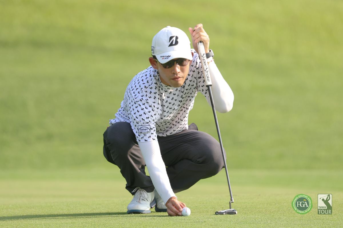 日本選手織田信亮以兩回合總桿130桿-14獨居領先。Tpga/林聖凱攝