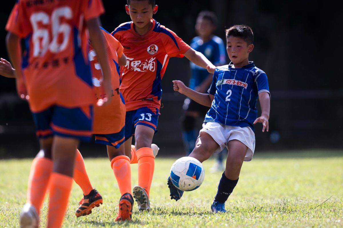 東京Fc Toripletta陣中宮澤創選手表示來台灣踢天然草皮很開心。大會提供