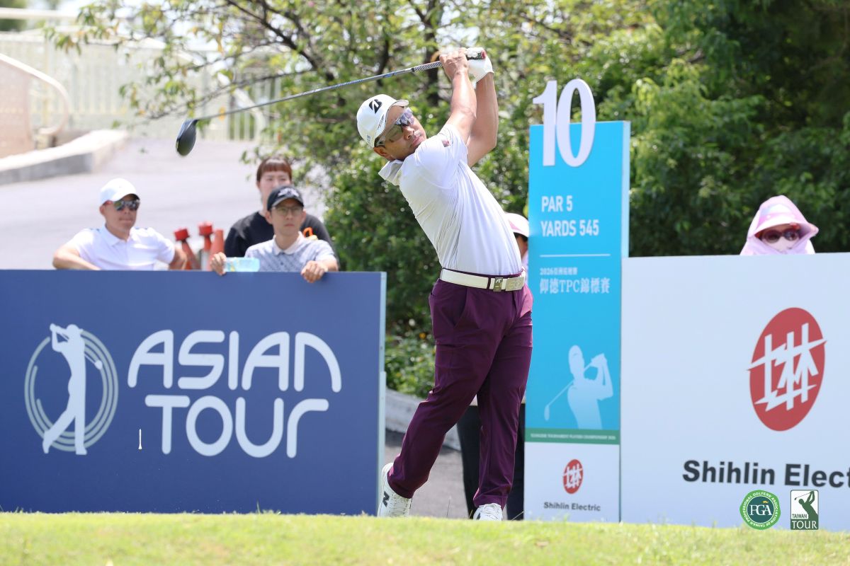 日本選手比嘉一貴以兩回合總桿131桿 13暫並列第三。Tpga/鍾豐榮攝