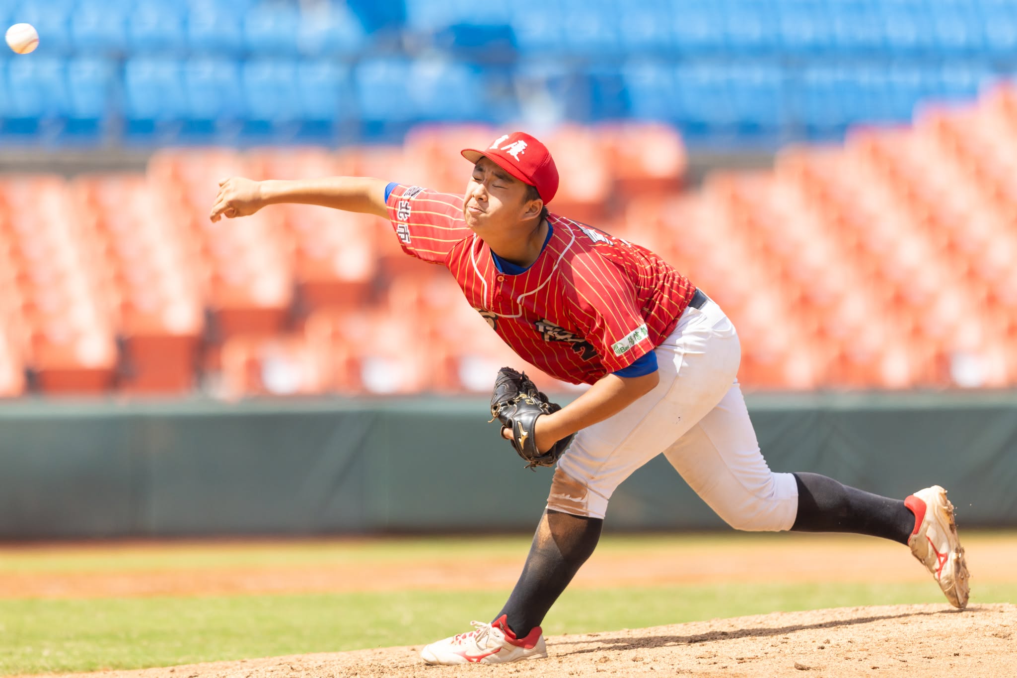 施荏翔單場3安、完投勝。大會提供