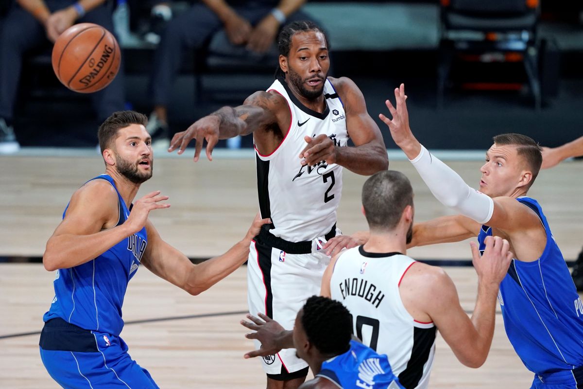 快艇為了球星雷納德（Kawhi Leonard）直接跟聯盟開幹。法新社