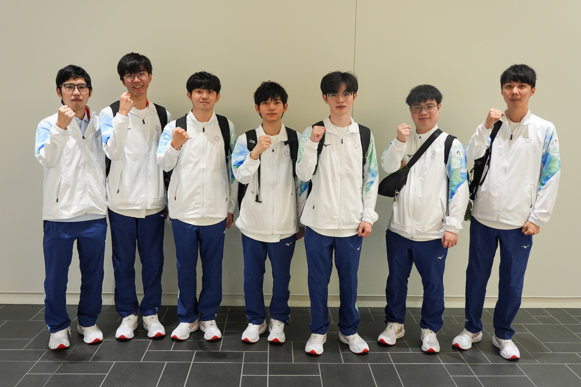 台灣電競英雄聯盟代表隊拿下銀牌(圖/代表團提供)