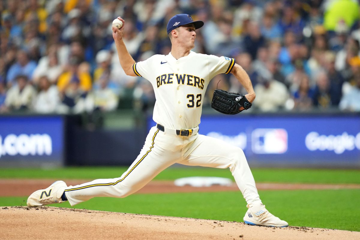 米肖羅斯基例行賽戰績16勝5敗,防禦率1.80。法新社