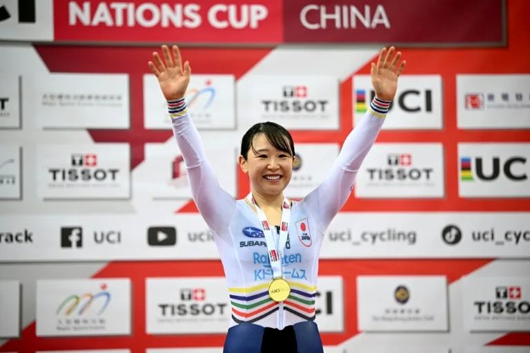 日本自由車女王梶原悠未(Yumi Kajihara)在奪下最新一面名古屋亞運金牌後情緒潰堤。法新社