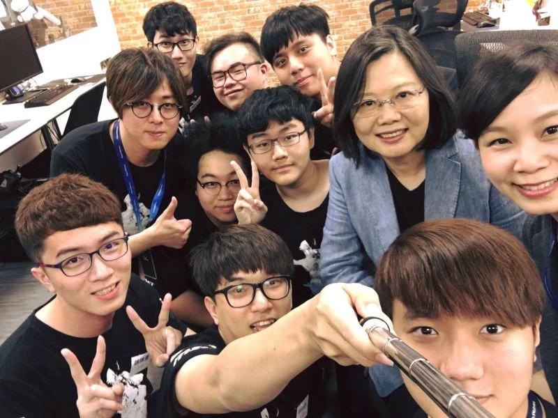 照片來源：閃電狼粉絲專頁