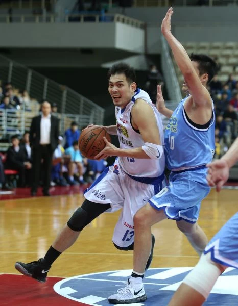 裕隆呂政儒(左)是球隊勝負關鍵。SBL提供
