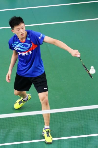 枋寮高中男單林俊易苦戰三局勝出晉級四強／黃秀仁攝