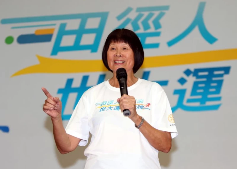 「飛躍的羚羊」紀政感謝東華扶輪社善舉。林嘉欣／攝影。