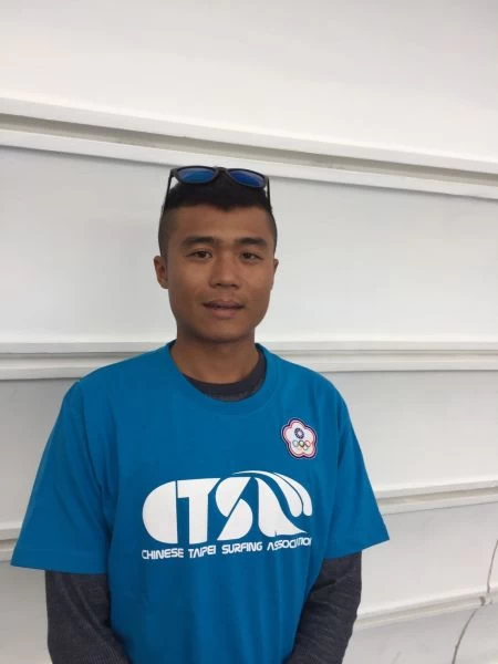 墾丁衝浪好手郭恆良。中華民國衝浪運動協會提供
