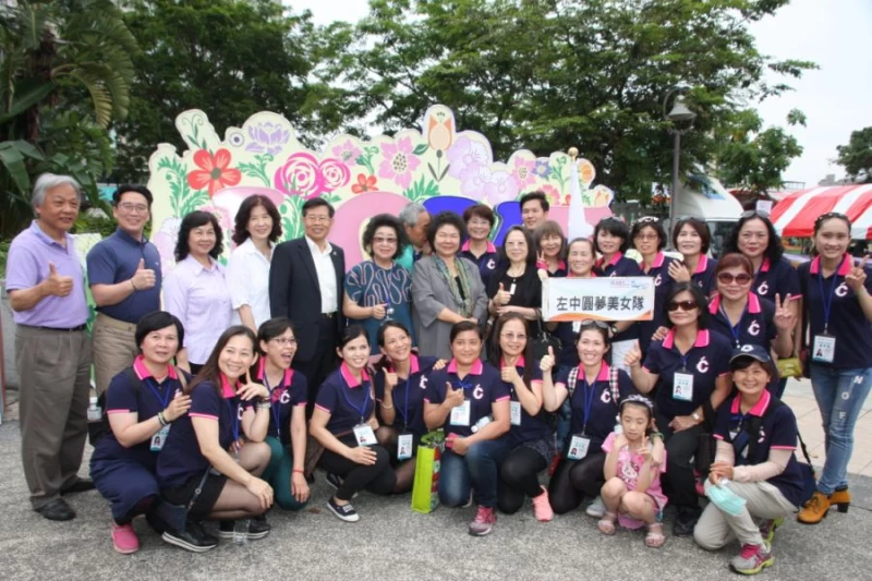 高雄愛河端午龍舟嘉年華熱鬧起動。高雄市體育處提供